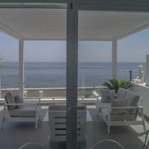 https://beach-front-bahia-dorada.es-andalucia.com