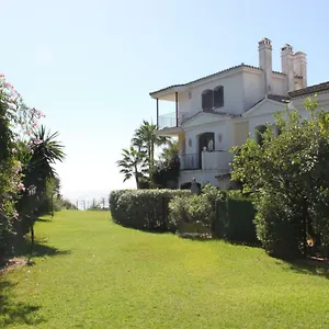 https://adosado-junto-a-mar.es-andalucia.com